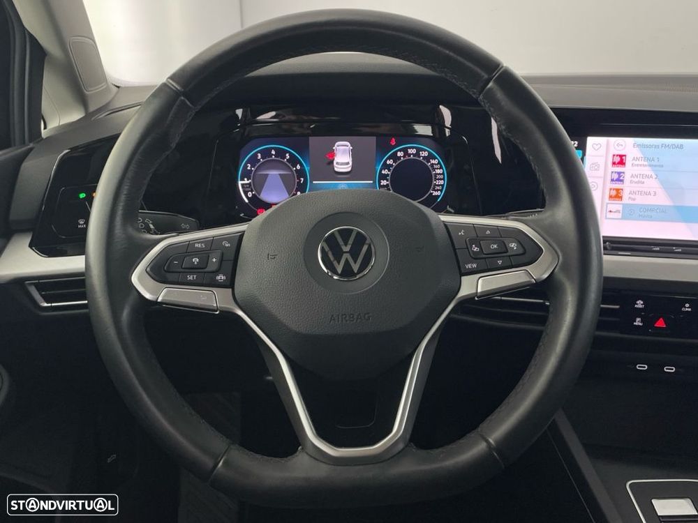 Volkswagen Golf 1.0 eTSI Life DSG — fotografia 14