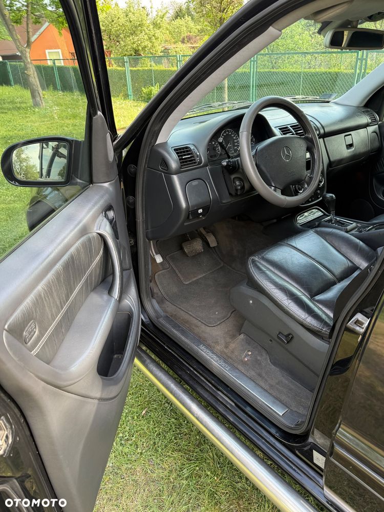Mercedes-Benz ML - 12