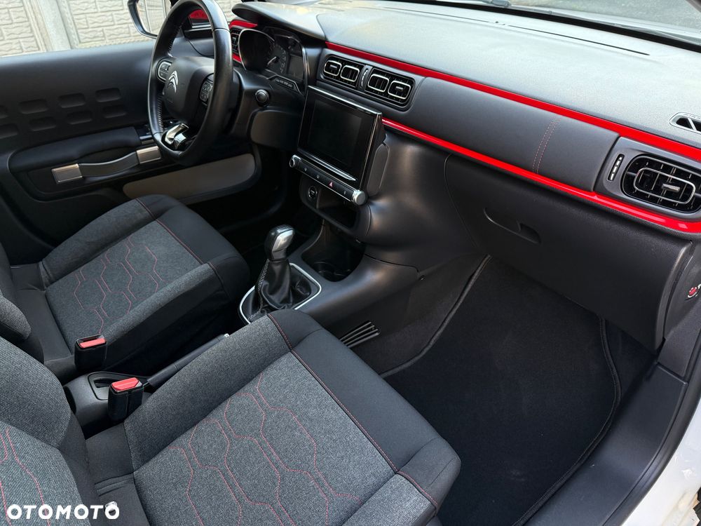 Citroën C3 1.2 PureTech Shine - 32