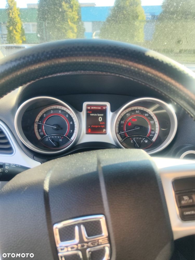 Dodge Journey - 9