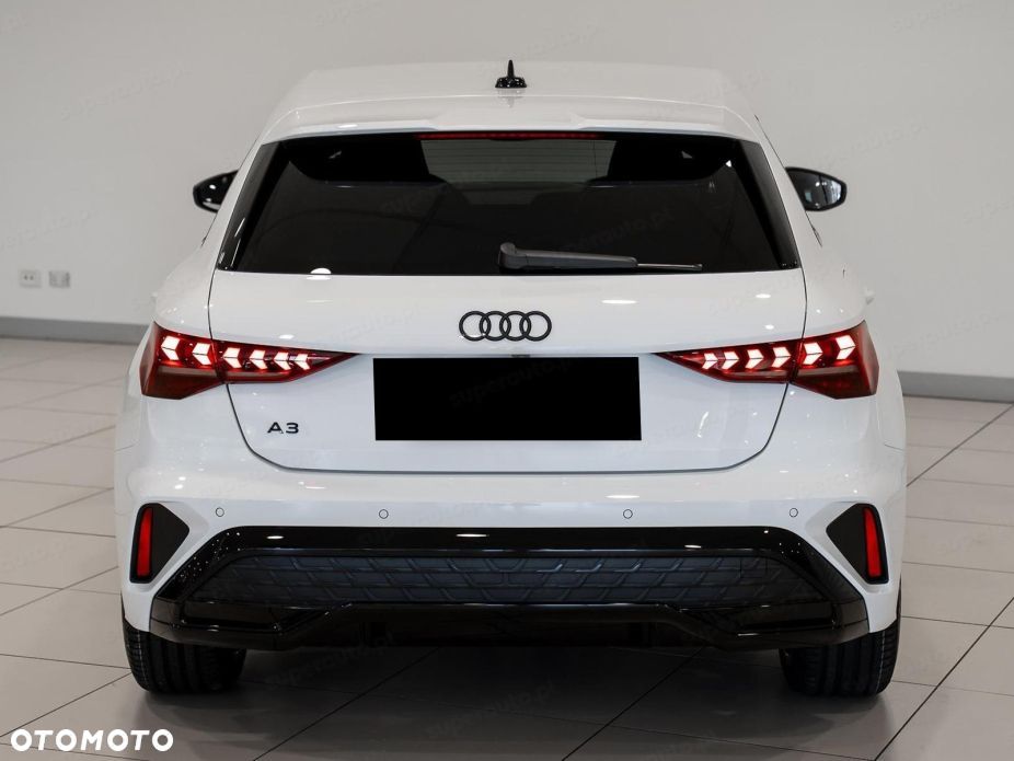 Audi A3 Sportback - 3