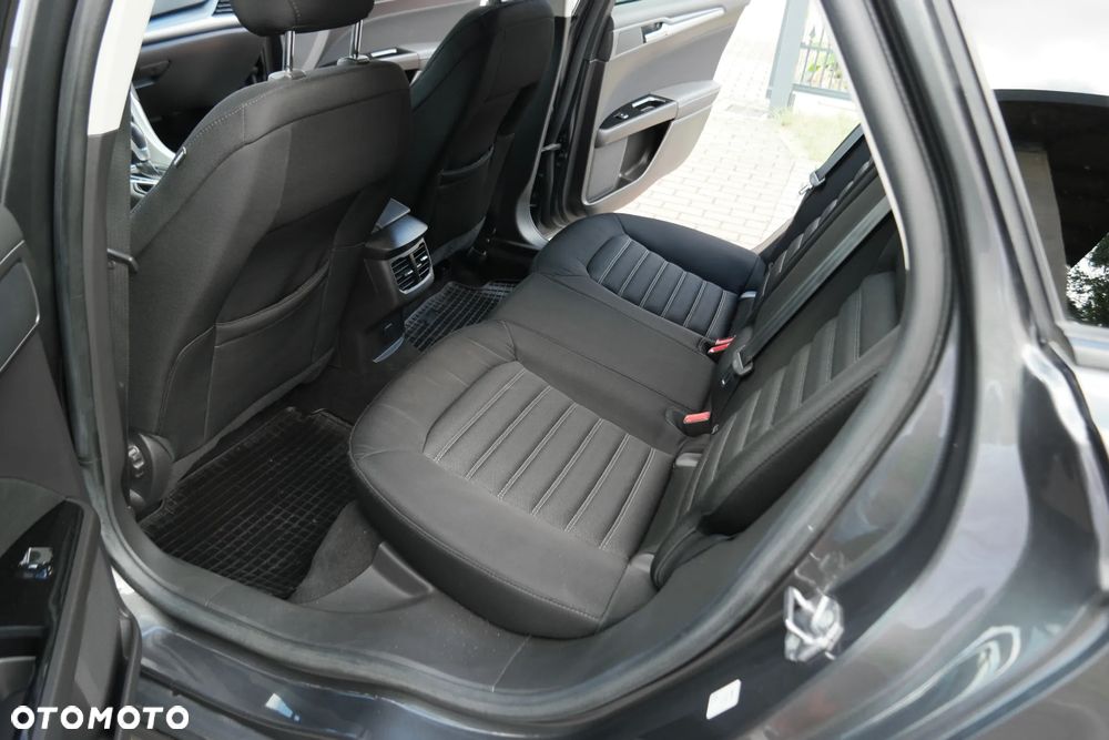 Ford Mondeo - 21