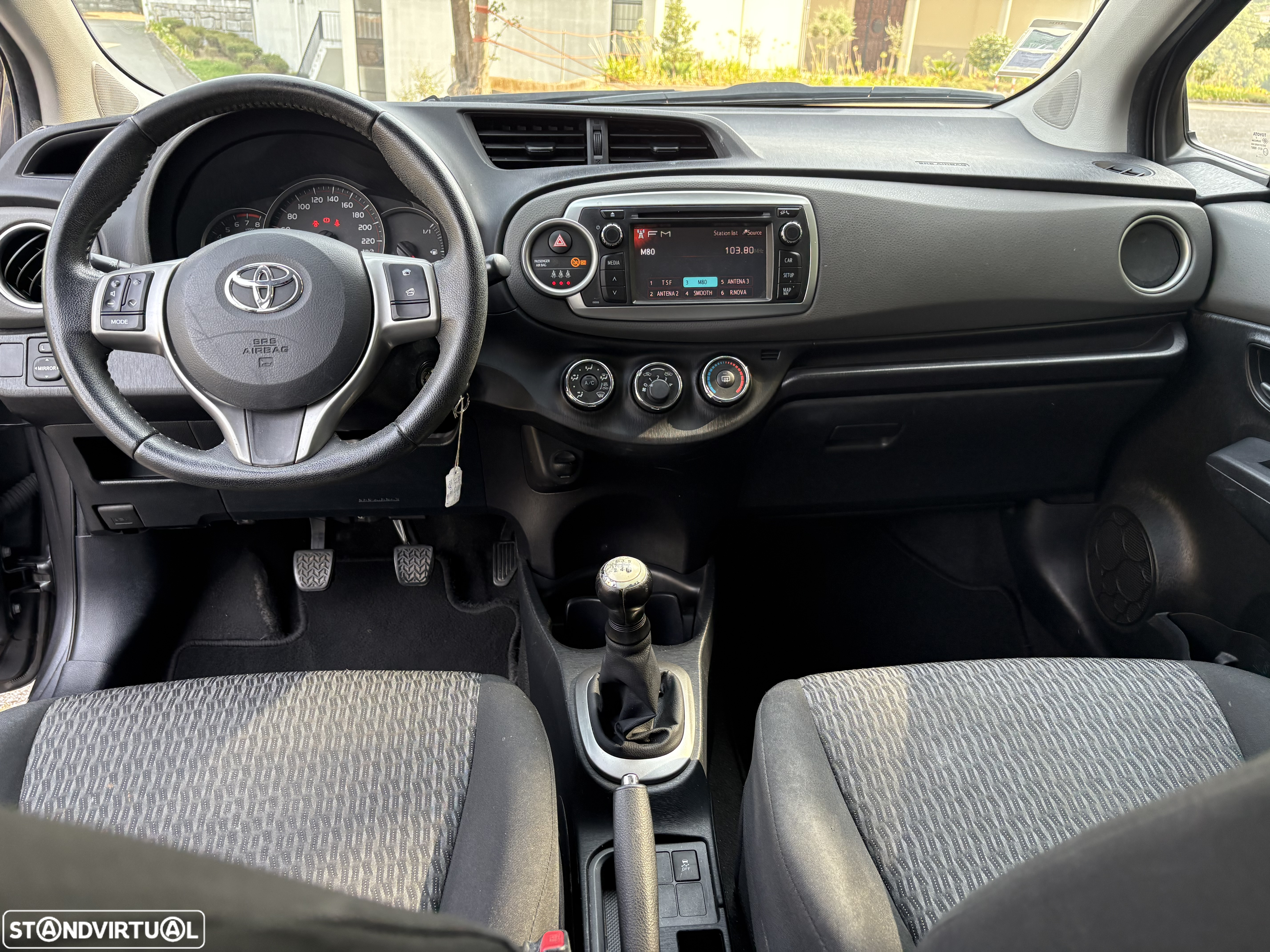 Toyota Yaris 1.0 VVT-i ACtive - 8