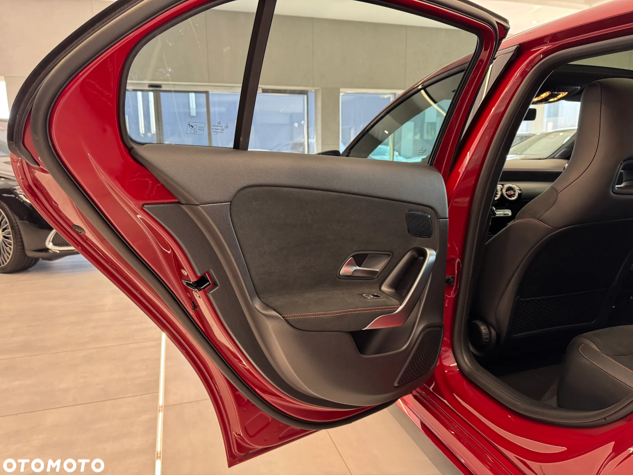 Mercedes-Benz Klasa A 200 AMG Line 7G-DCT - 25