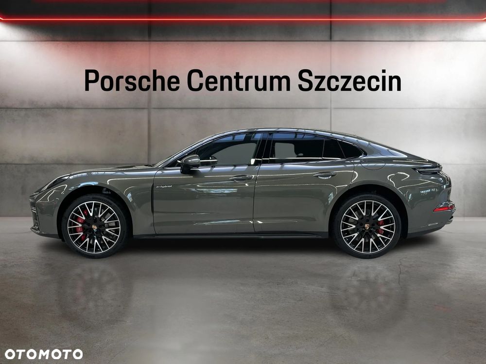 Porsche Panamera 4S E-Hybrid PHEV - 3