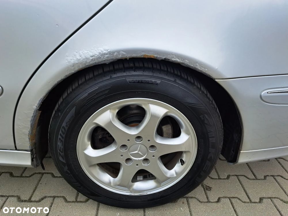 Mercedes-Benz Klasa E - 17