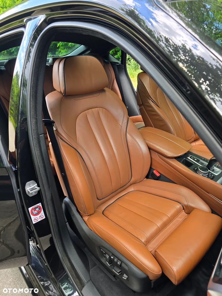 BMW X6 M50d - 22