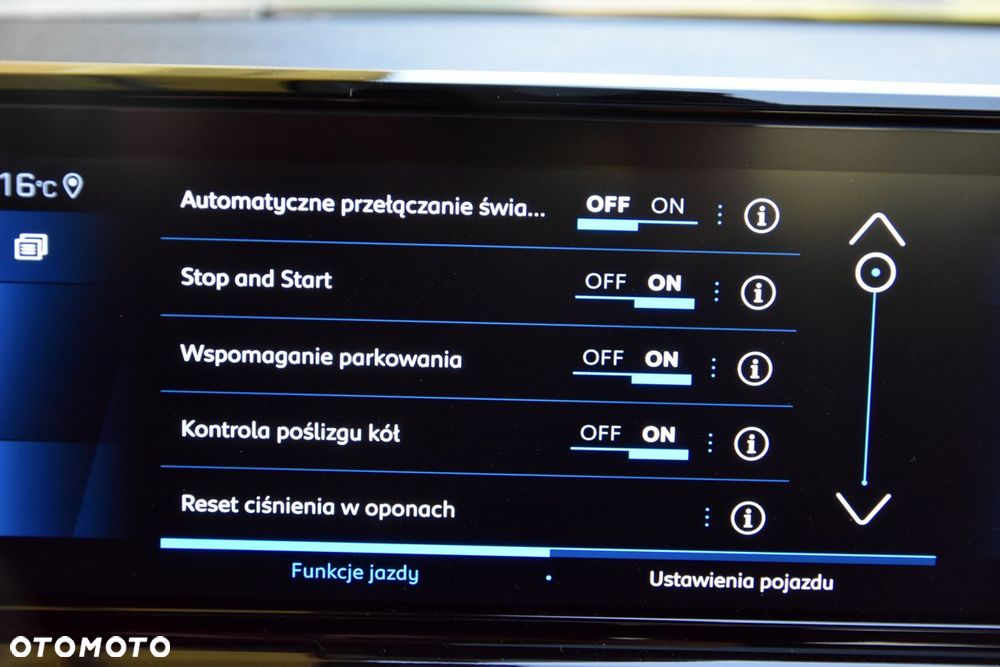 Peugeot 2008 PureTech 130 EAT8 GT - 31