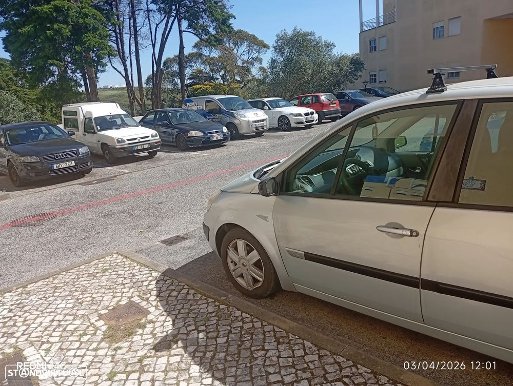 Renault Scénic 1.5 dCi Confort - 4