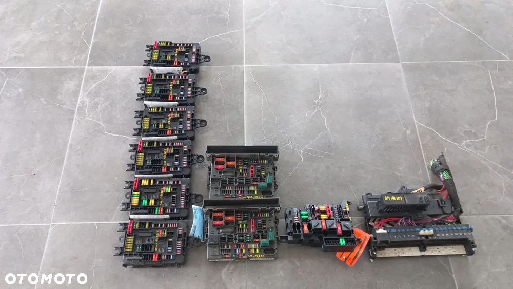 BM-7501 --> MODUŁ ALARMU FOTELI HAKA POMPY ICM ZAWIESZENIA KLIMATYZACJI LICZNIKA ZASILANIASKRZYNKA BEZPIECZNIKÓW (AUKCJA 2/2) - 15