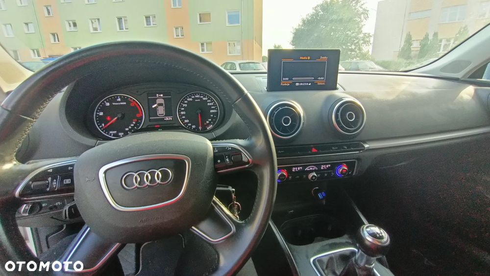 Audi A3 Sportback 1.6 TDI Sport - 25