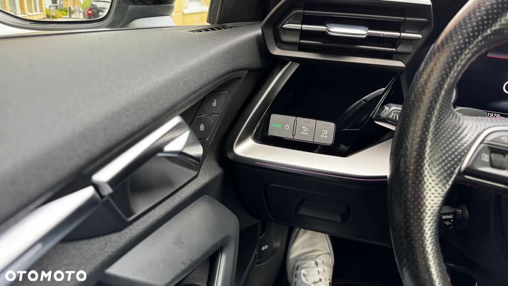 Audi A3 Limousine 35 TFSI S tronic S line - 19