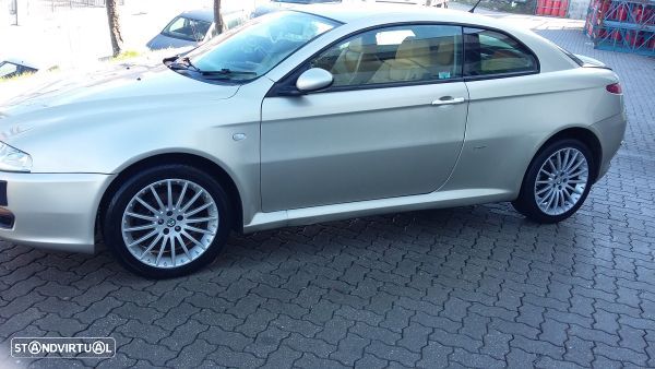 Porta Frente Esq Alfa Romeo Gt (937_) - 2