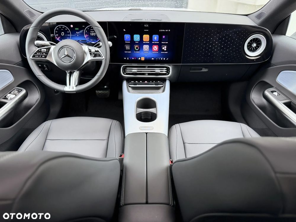 Mercedes-Benz CLA - 9