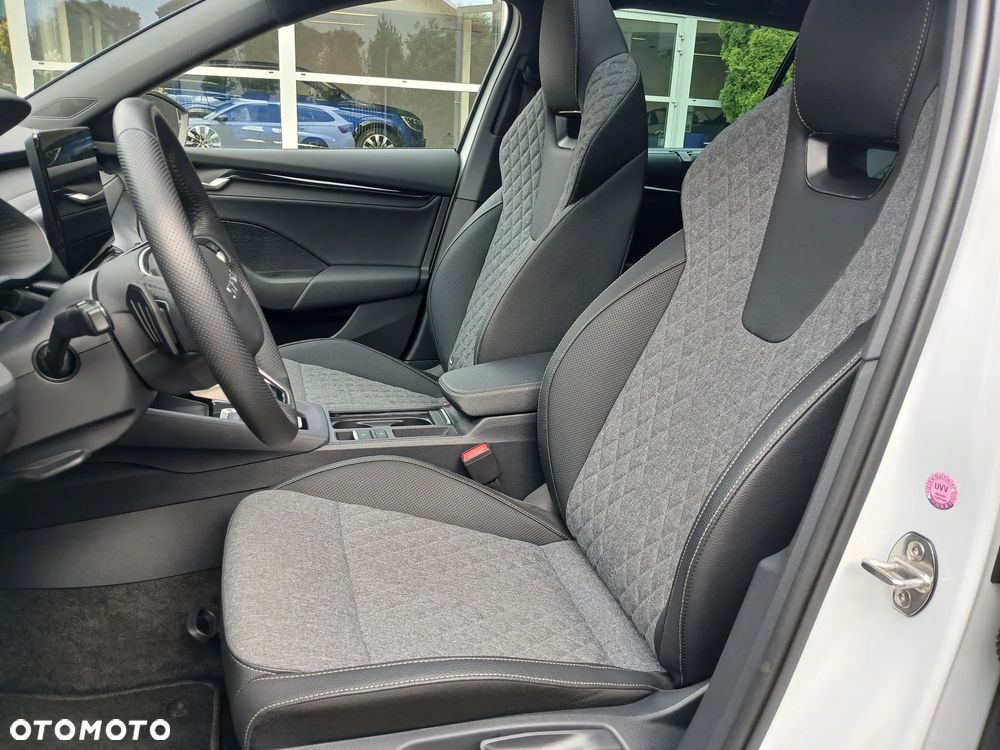 Skoda Octavia 2.0 TDI Sportline DSG - 21