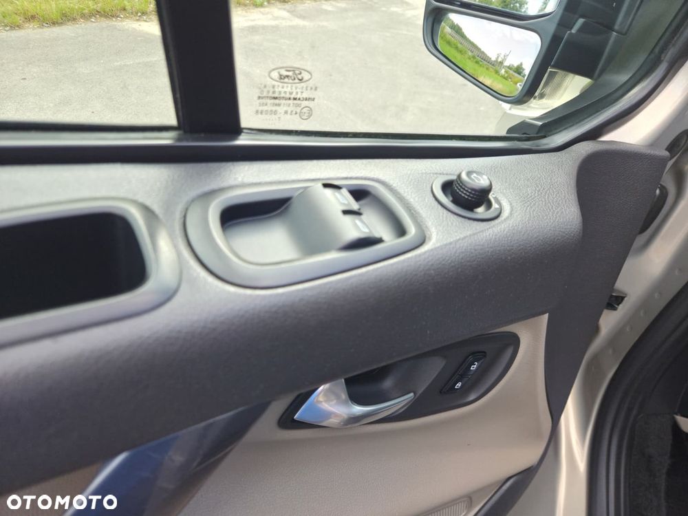 Ford Transit Custom - 14