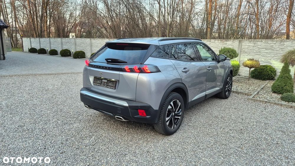 Peugeot 2008 PureTech 130 EAT8 Allure - 4