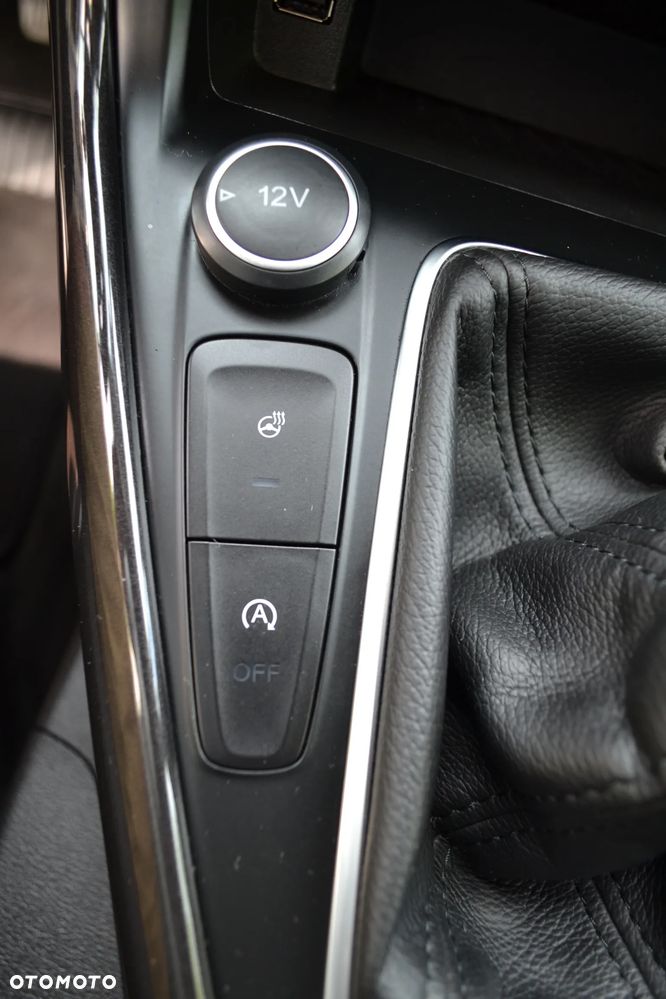 Ford Focus SW 1.0 EcoBoost Titanium - 27