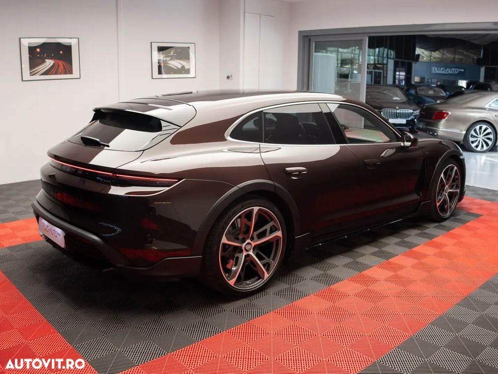 Porsche Taycan - 2