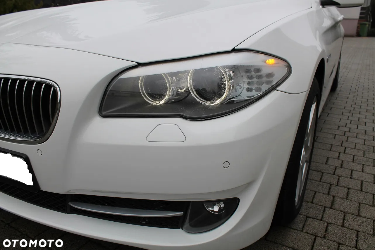 BMW Seria 5 520d Touring - 9