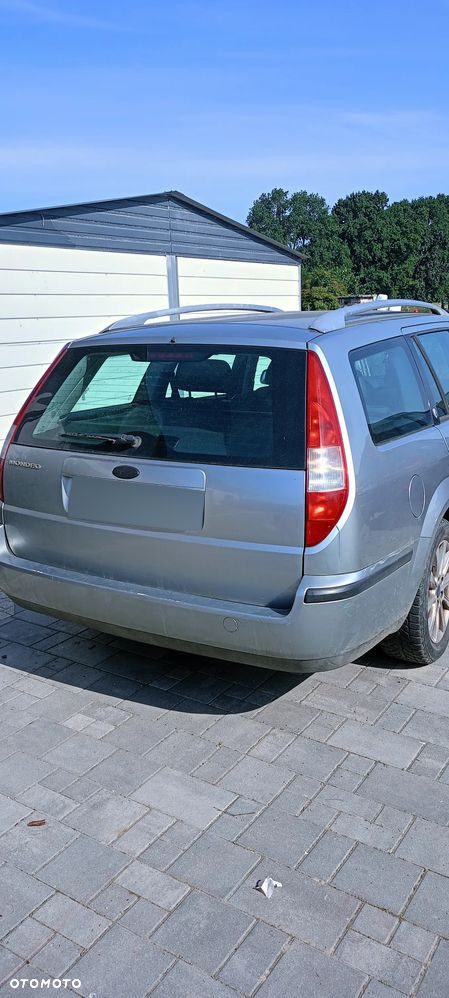 Ford Mondeo 1.8 Ghia - 4