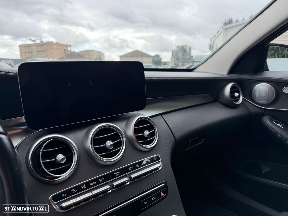 Mercedes-Benz C 300 - 34