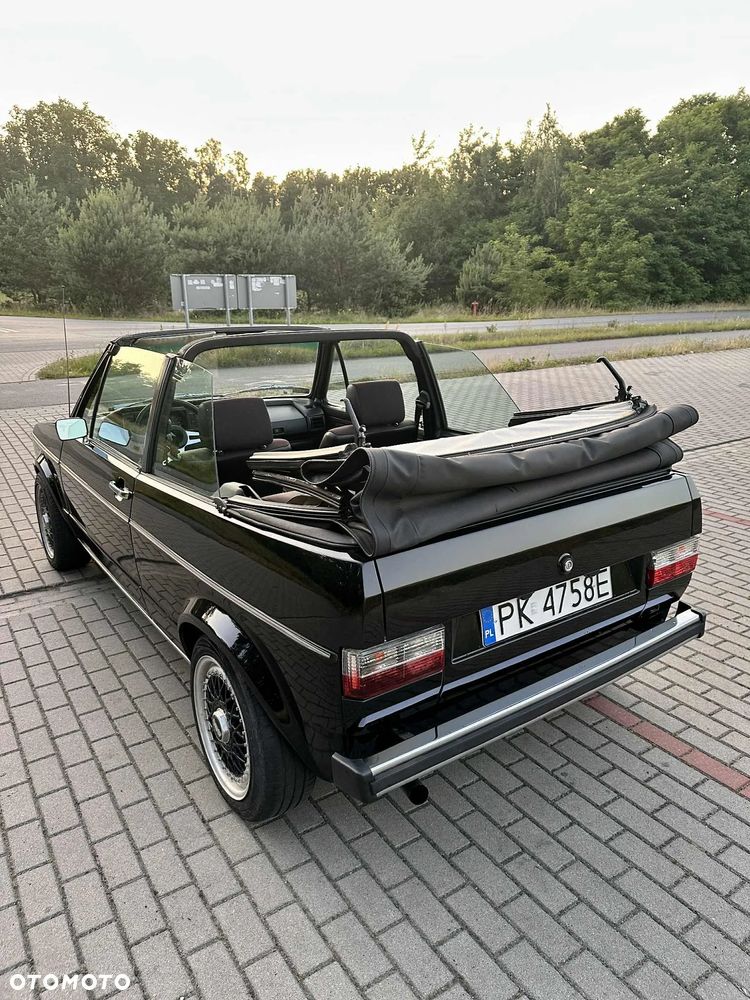 Volkswagen Golf 1.8 GL - 22