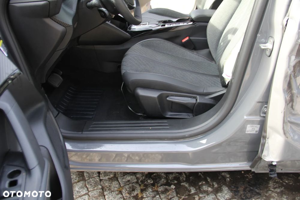 Peugeot 2008 Hybrid 145 e-DSC Allure - 11