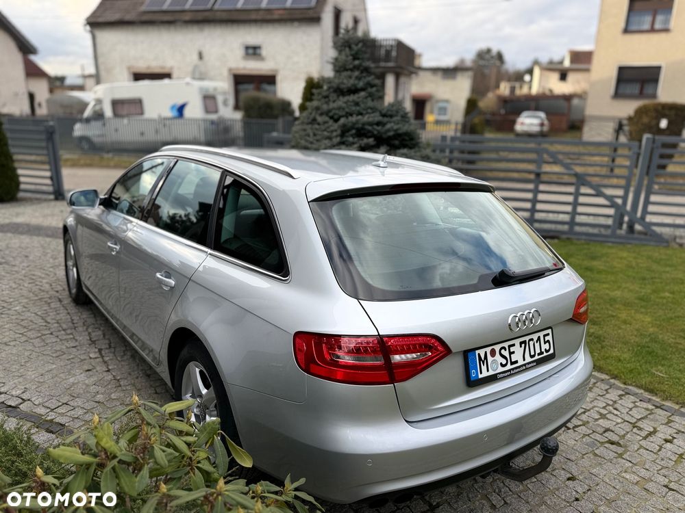 Audi A4 Avant - 10