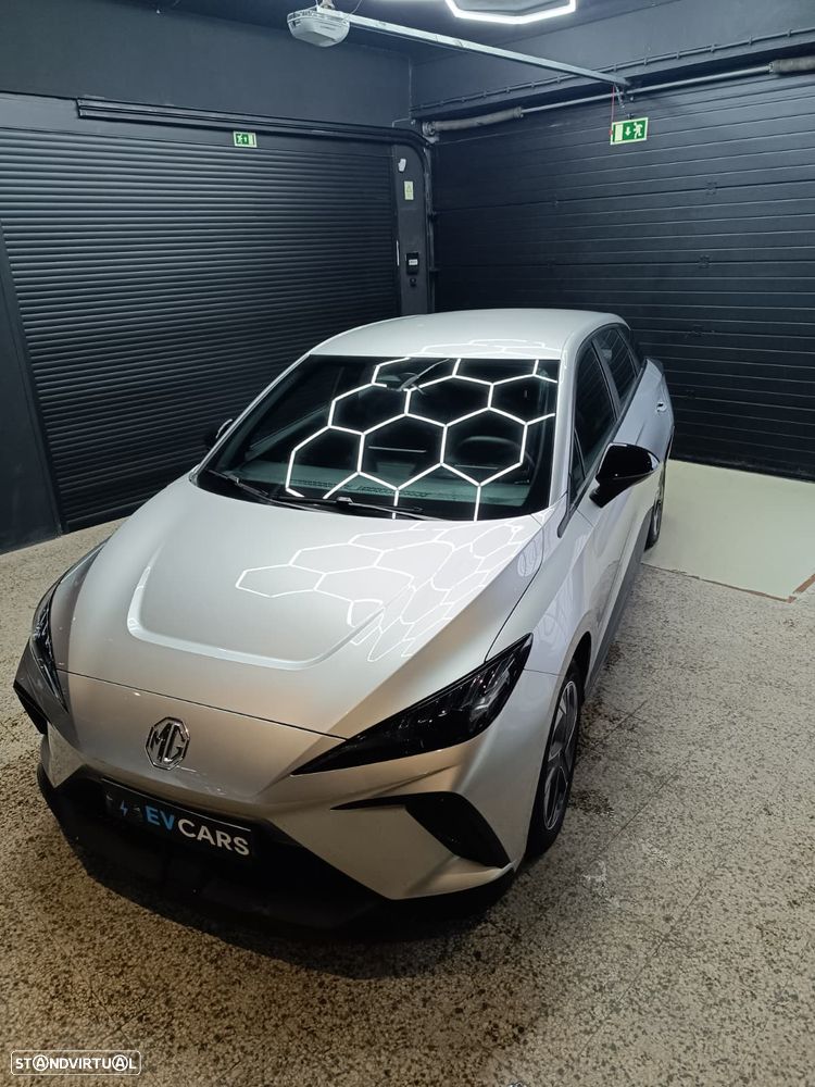 MG MG4 77 kWh Extended Range Luxury - 13