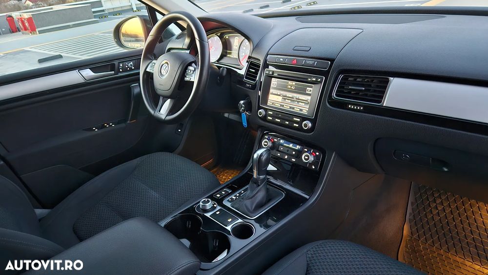 Volkswagen Touareg 3.0 V6 TDI 4Motion DPF Automatik - 5