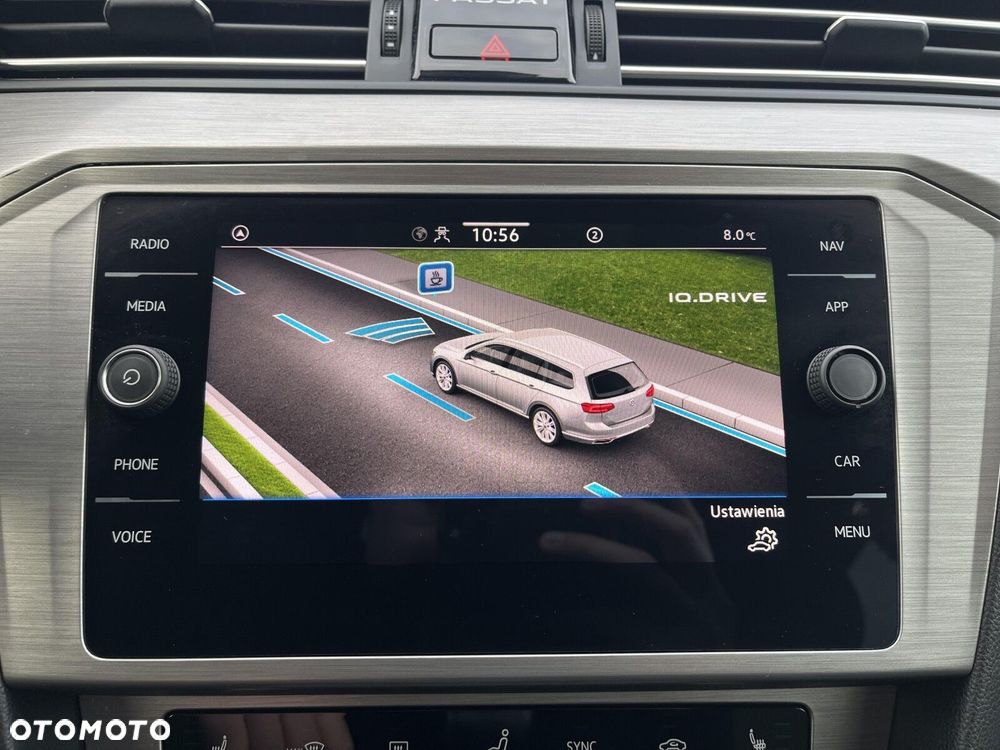 Volkswagen Passat - 24