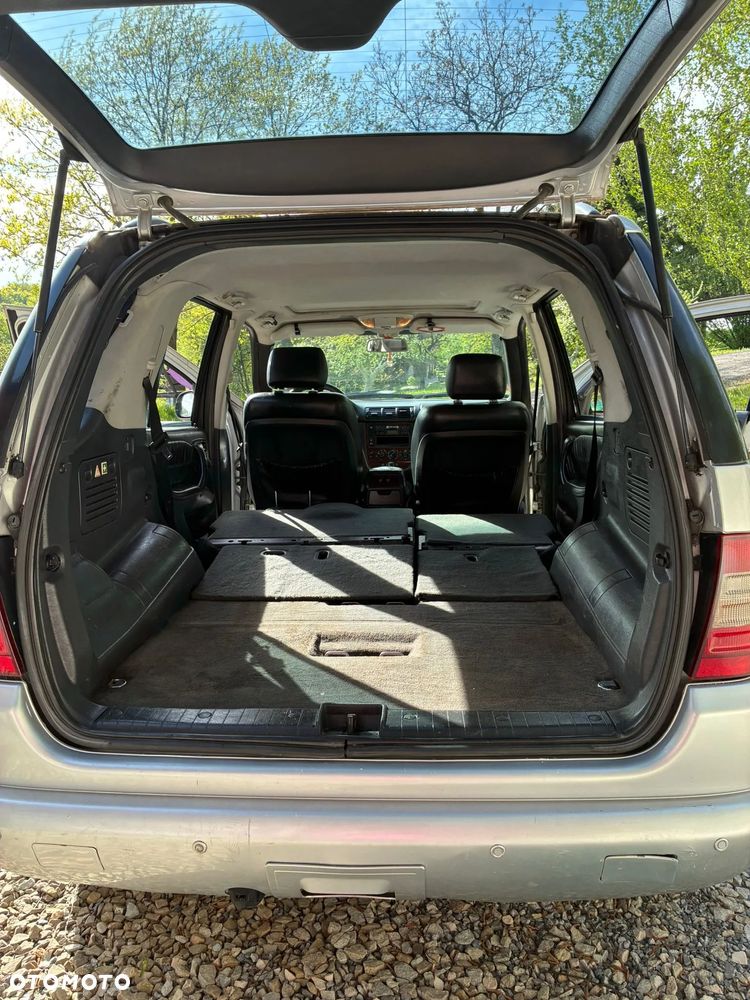 Mercedes-Benz ML - 23
