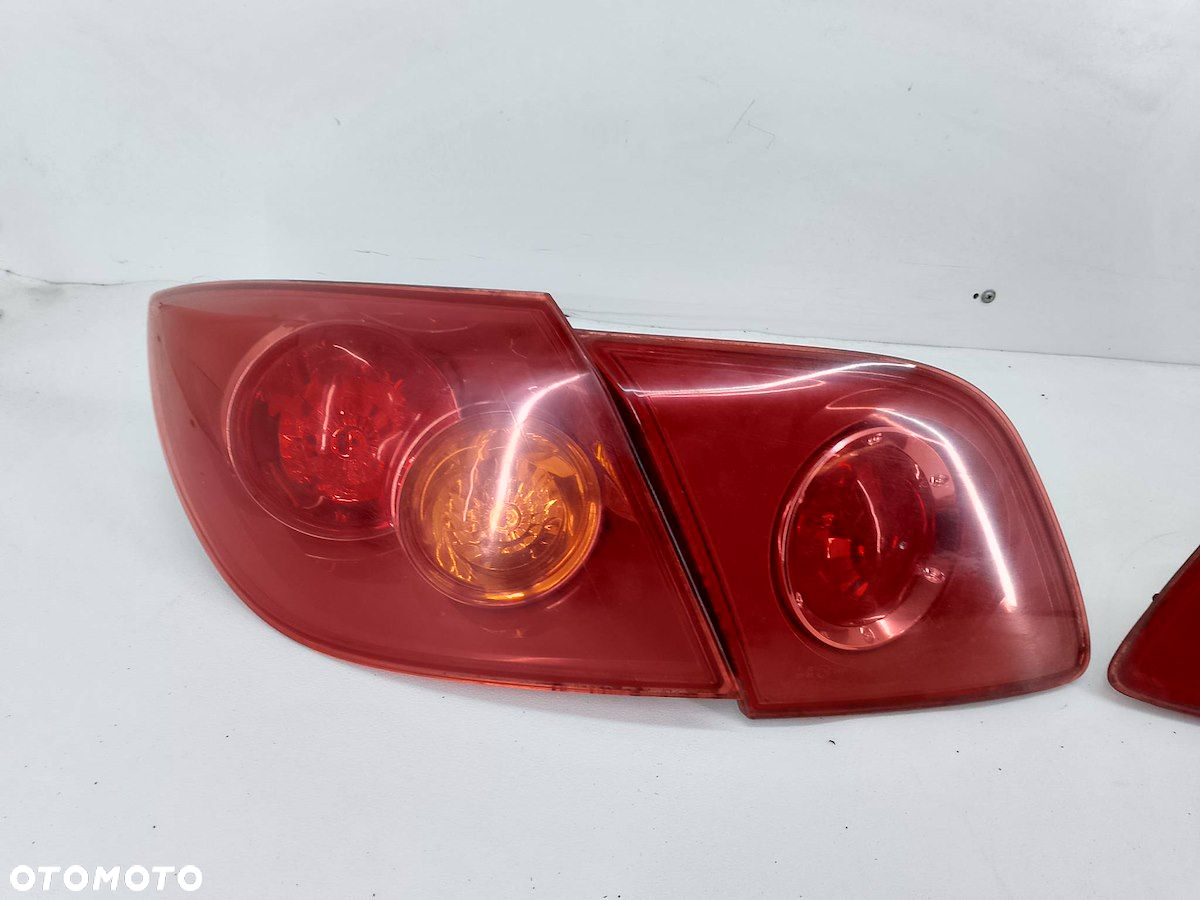 LAMPY TYŁ KOMPLET MAZDA 3 ( 99-09 ) P2912  P2913L  P2913R HATCHBACK - 2