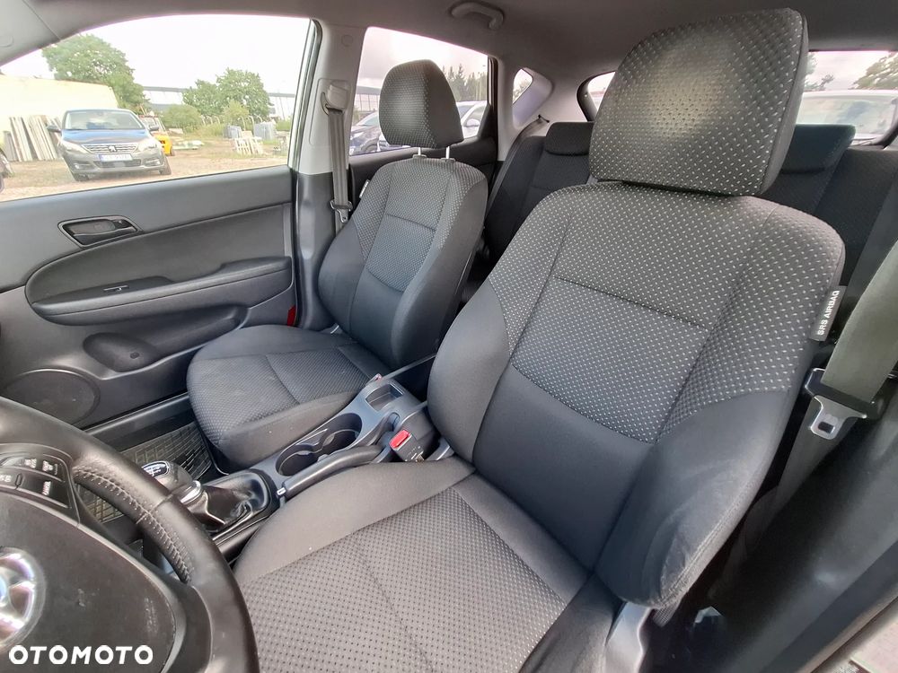 Hyundai i30 1.6 CRDi Comfort EU5 - 9