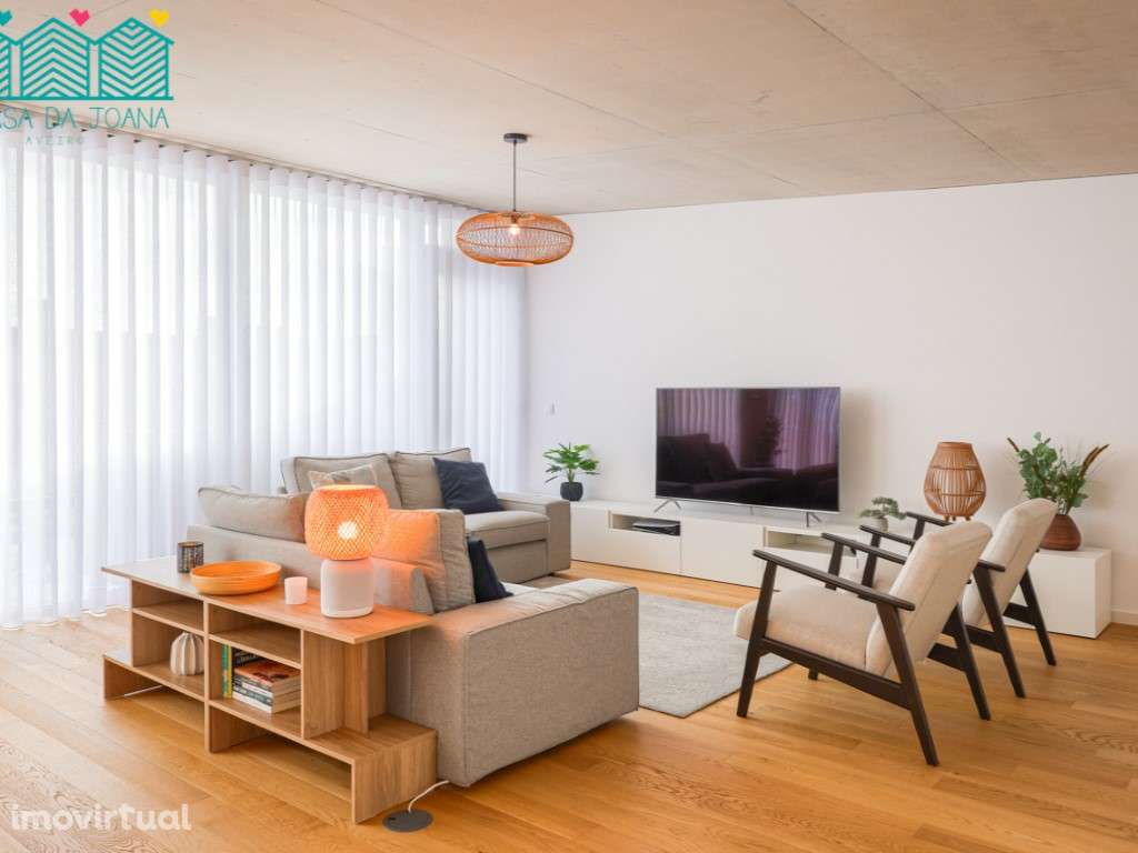 Apartamento T3 Duplex com Garagem Dupla Fechada na Praia da Barra - Grande imagem: 4/49