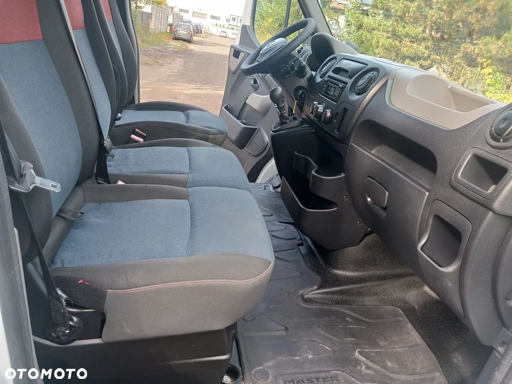 Renault Master III 2017r Izoterma chłodnia Mroźnia Agregat zasilanie 230V Salon - 36