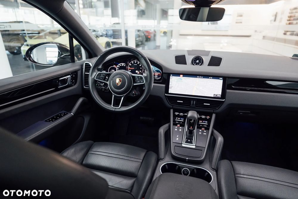 Porsche Cayenne Standard - 18