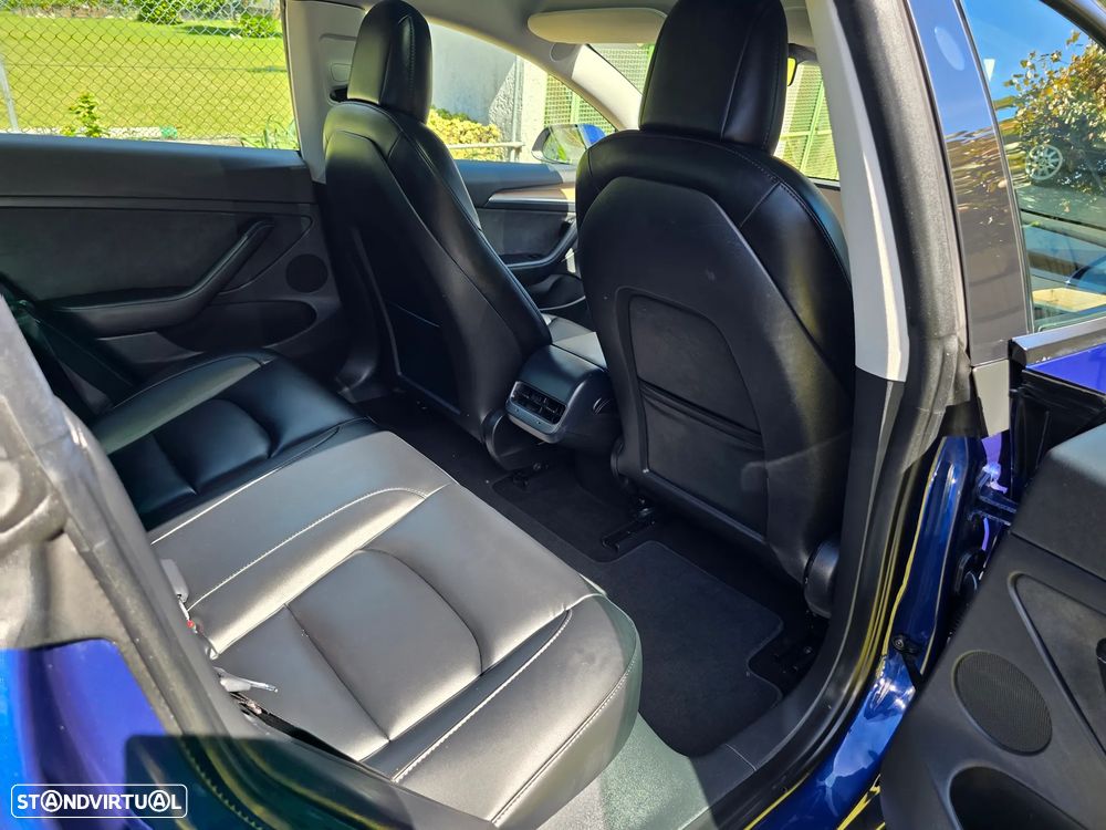 Tesla Model 3 Long Range Tração Integral - 17