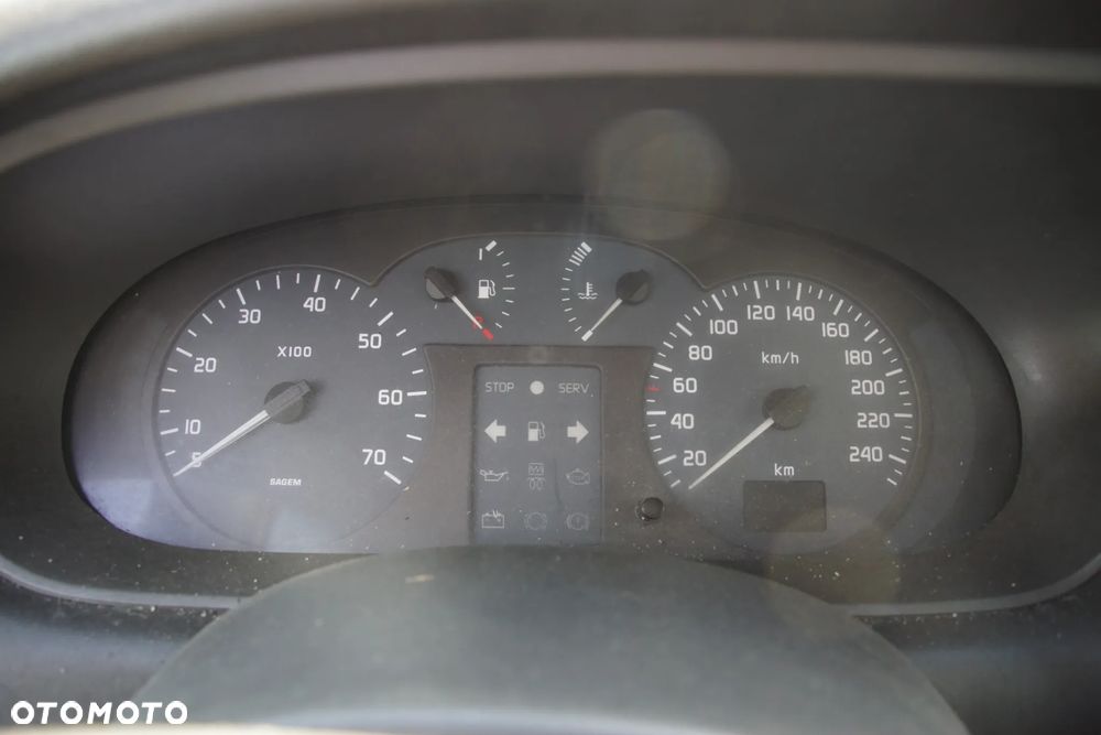 Auto na części - Renault Scenic I Lift 1.9 DTI 102 KM F9Q744 JB3983 MV632 2001R Silnik Skrzynia Drzwi Maska Błotnik Klapa Zderzak Lampa Lusterko Klamka Szyba Deska Kokpit Sterownik Moduł Czujnik Licznik Panel Kierownica - 12