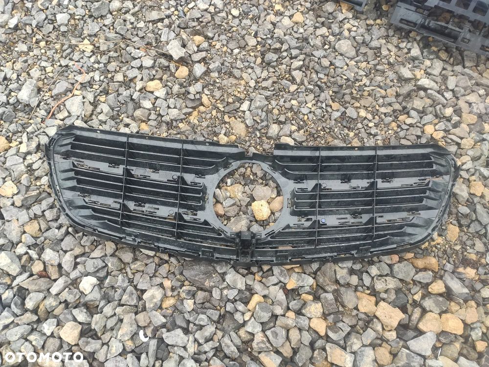 CC Grill Atrapa Przód Mercedes V-Klasa W447 Pod Kamere a4478801901 - 2