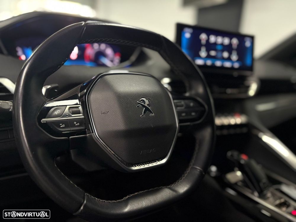 Peugeot 3008 1.5 BlueHDi Allure EAT8 - 18