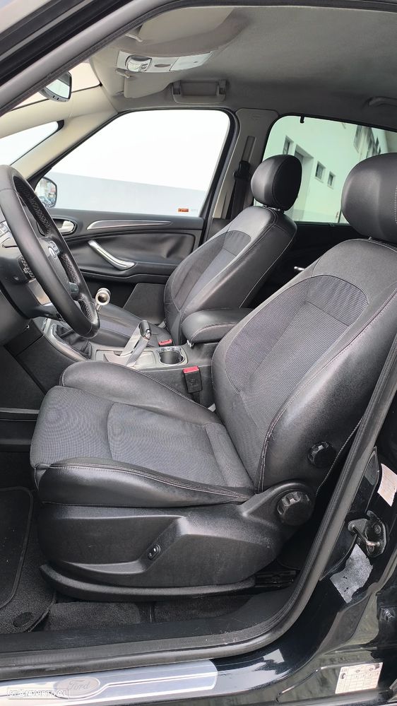 Ford S-Max 1.8 TDCi Titanium 7L - 29