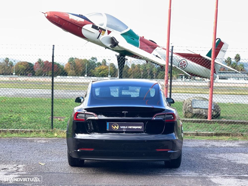 Tesla Model 3 Tração Traseira - 4