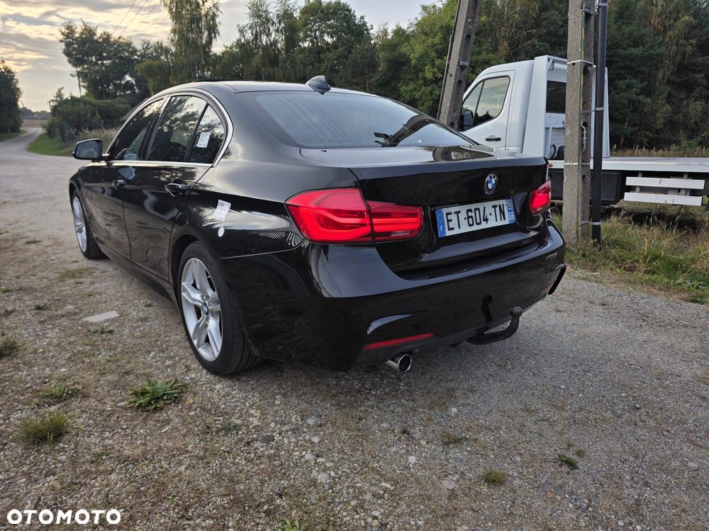 BMW Seria 3 318i Edition M Sport Shadow - 25
