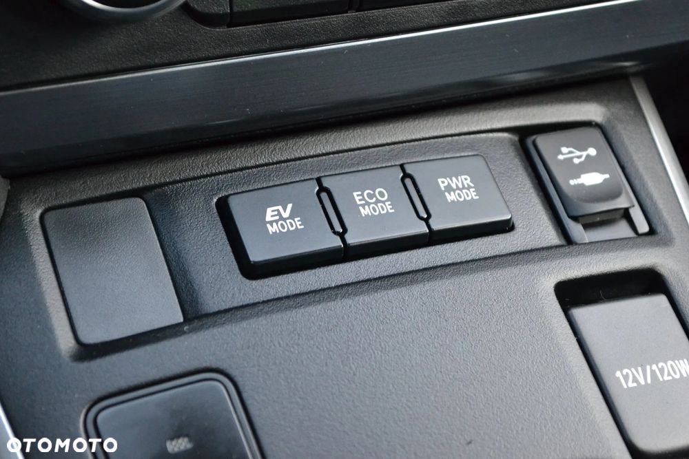 Toyota Auris 1.8 HSD Luna - 31