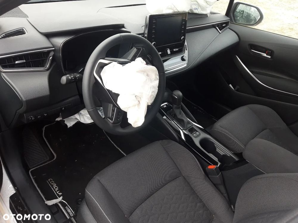 Toyota Corolla ver-1-8-hybrid-business-edition - 8