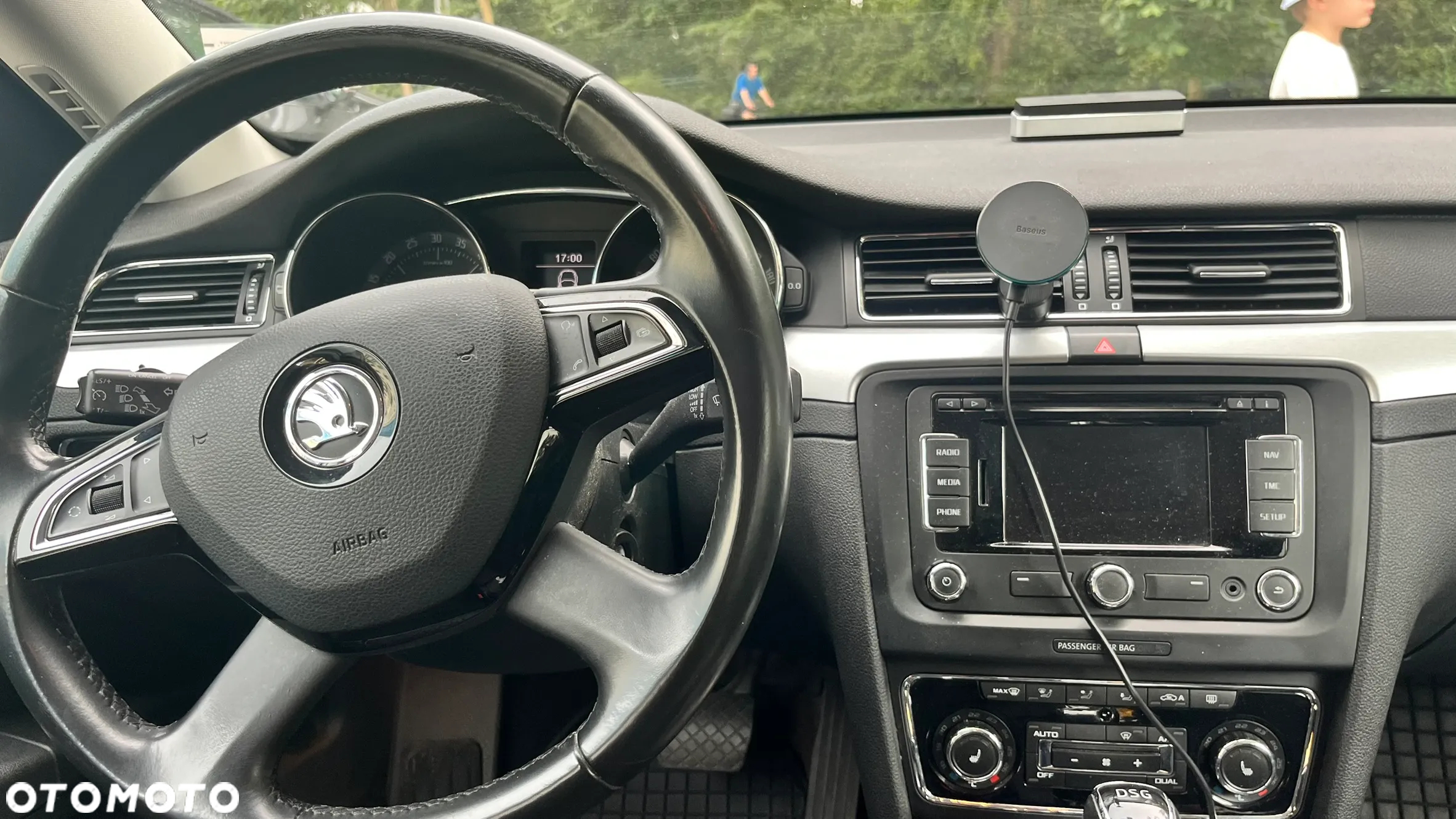 Skoda Superb 2.0 TDI Ambition DSG - 11