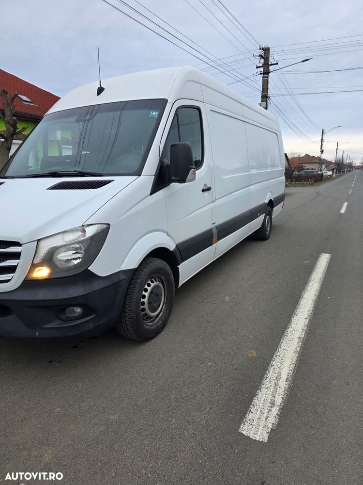 Mercedes-Benz Sprinter - 1
