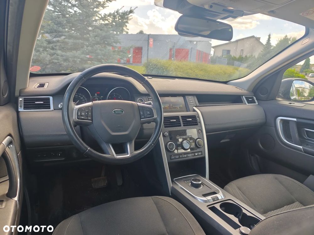 Land Rover Discovery Sport D150 - 8